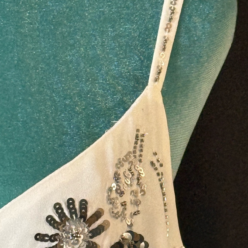 WHBM Sleeveless V-Neck Embellished Cami – Ecru Beaded Floral, Size M - Picture 5 of 14